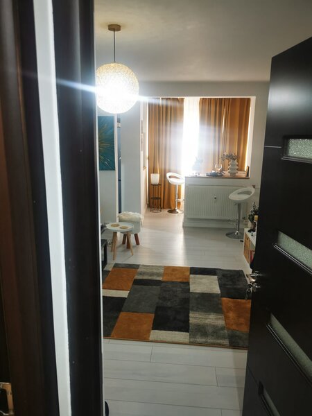 Drumul Taberei, garsoniera 31 mp, zona Moghioros.