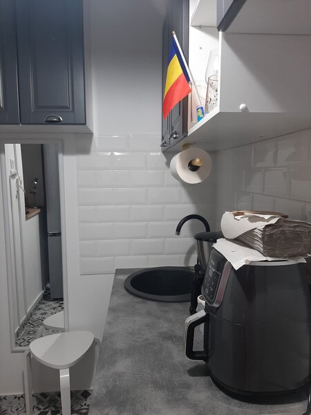 Drumul Taberei, garsoniera 31 mp, zona Moghioros.