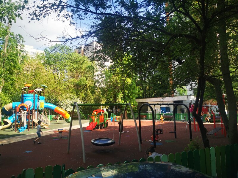 Drumul Taberei, garsoniera 31 mp, zona Moghioros.